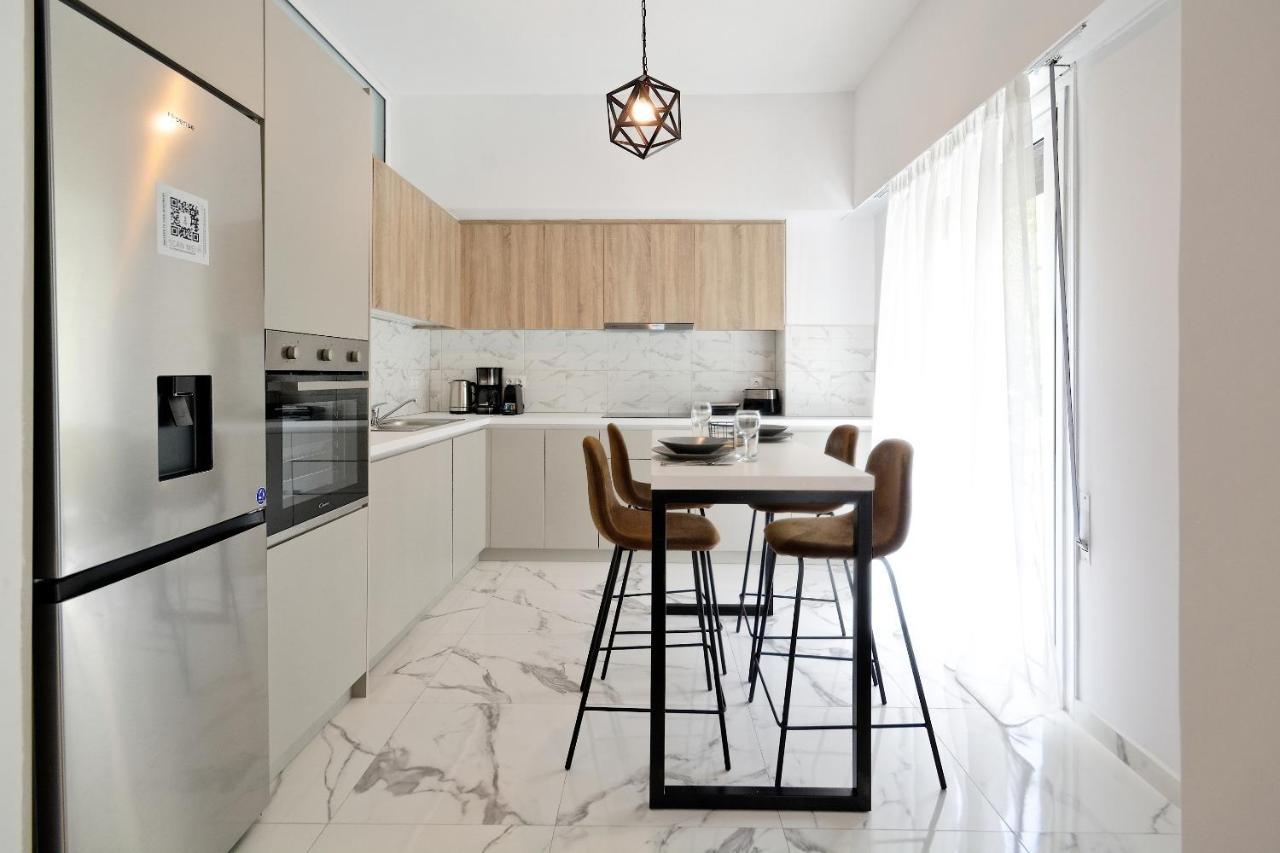 Elegant Big Apartment In Athens Center With Balcony Exterior photo