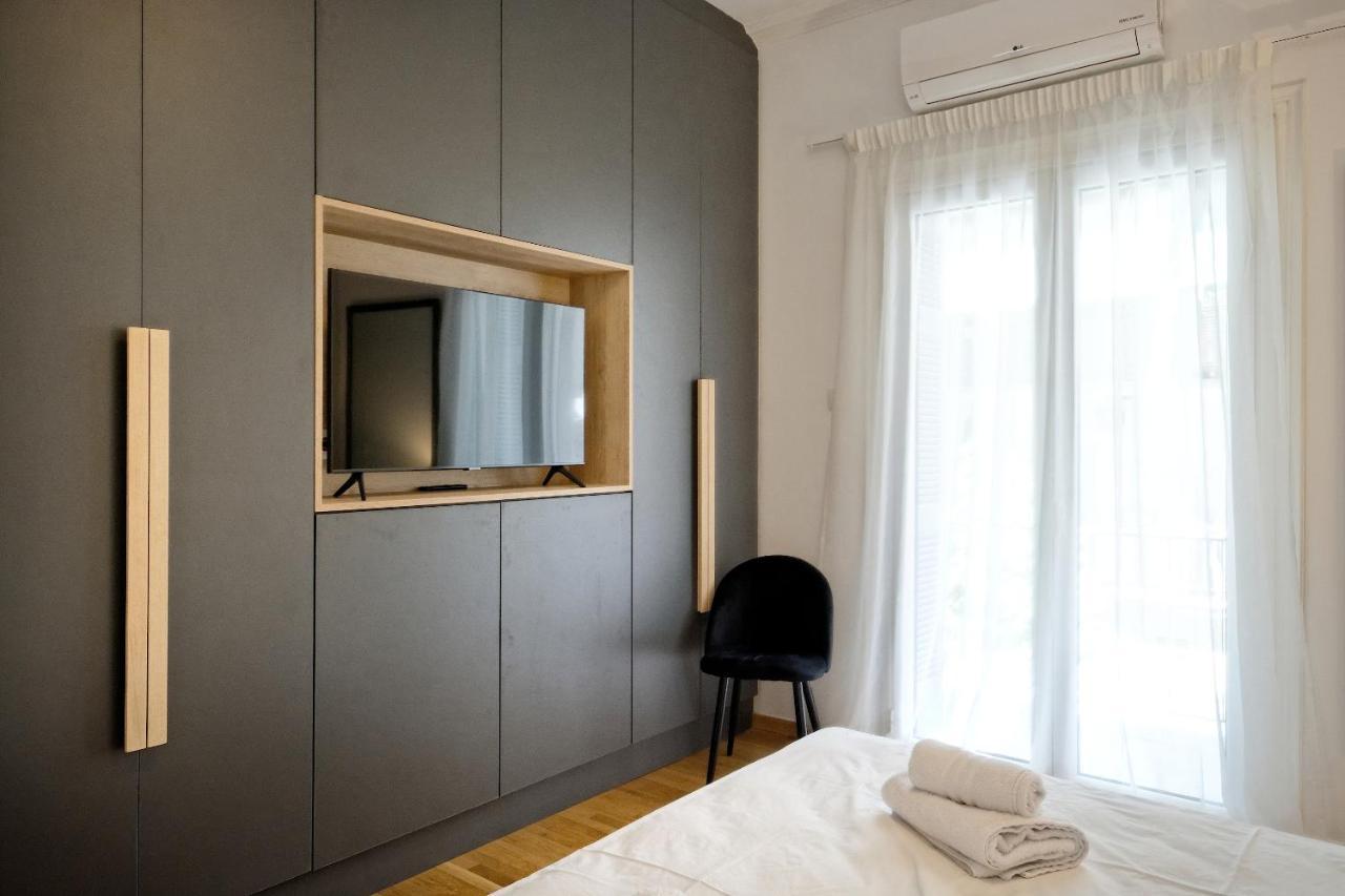 Elegant Big Apartment In Athens Center With Balcony Exterior photo